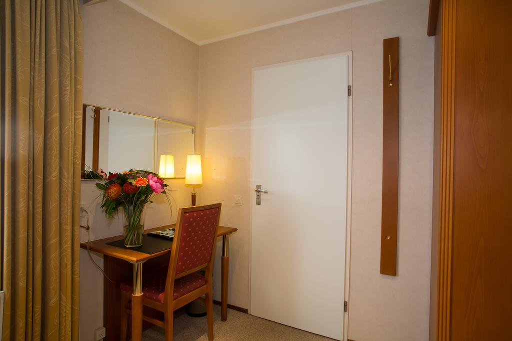Landhotel De Hoofdige Boer Almen Extérieur photo